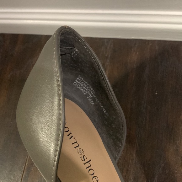 *2 items for $20* Like New Gray Town Shoes Leather Stelletos - Picture 6 of 6